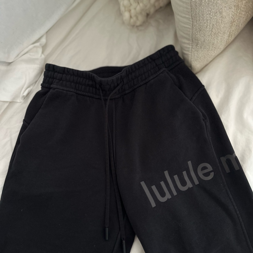 Lululemon Athletica Loungeful High-Rise Joggers - Picture 5 of 7
